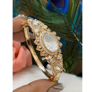 Anillo de latón chapado en oro antiguo para mujer, estilo Polki, Perla de moissanita brillante para compromisos, bodas, Ropa Étnica, fiestas de regalo - Product Image 1