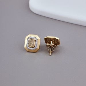 Boucles d'oreilles clous halo en diamant jaune de laboratoire taille radiant de luxe, plaqué or 14K jaune/blanc/rose, rhodié, certifiées IGI, vente en gros - Product Image 3