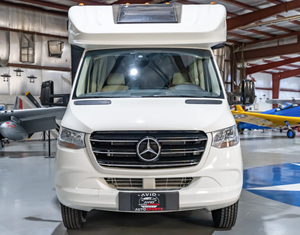 Asequible para Conducir |   CONDUCCIÓN IZQUIERDA |   Volante a la derecha |   Conversión de Autocaravana MERCEDES-BENZ SPRINTER 4500 de 2019 - Product Image 1