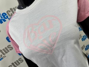 เสื้อยืดครอปสีชมพูสีขาวสำหรับเด็กเสื้อครอปผ้าฝ้ายโพลีเอสเตอร์แขนแร็กแลนคอลูกเรือเข้ารูปเสื้อครอปสำหรับผู้หญิง - Product Image 5