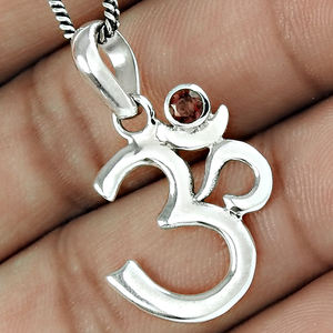 จี้สร้อยคออ้อมทางศาสนาของอินเดีย925เงินแท้พลอยโกเมนสีแดงธรรมชาติทำด้วยมือเครื่องประดับขายส่งราคาโรงงาน - Product Image 1