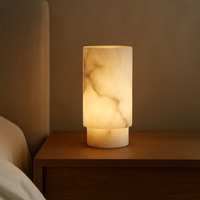 Lampe de table en pierre d'albâtre Lampe de chevet de luxe au design fait à la main Service personnalisé quantité minimale de commande bas Prix de gros Décoration de haute qualité