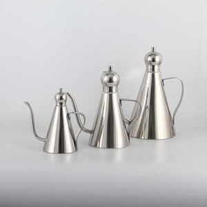 Ollas de aceite a prueba de fugas de acero inoxidable de 500ml, botella dispensadora de aceite de oliva de acero inoxidable para uso en la cocina - Product Image 4