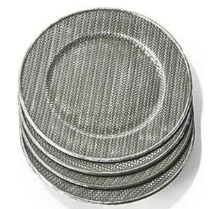 Assiette de présentation en métal utilisée pour les services de traiteur lors d'événements, offrant un style de présentation magnifique lors de fonctions de haut niveau - Product Image 6