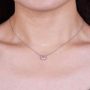 Collier en or massif 14 carats avec diamants de laboratoire taillés en coeur Collier en diamants ronds sans conflit Couleur F Bijoux pour femmes - Product Image 2