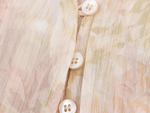 Chemise à manches longues asymétrique à col en V imprimée pour femmes 2025 printemps nouvelle couche décorative - Product Image 3