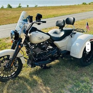 PRÊT À EXPÉDIER Harley-Davidson Trikes Tri Glide - Product Image 3