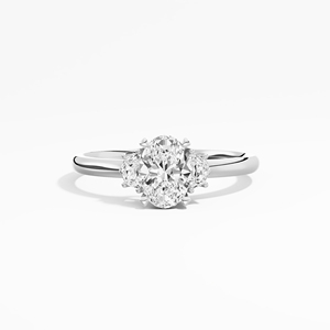 แหวนเพชรทรงรี 1.30 กะรัต รุ่น Elegant Harmony ประดับเพชรเล็กๆ ด้านข้าง ดีไซน์ Cadillac ทองคำขาว 14K ชุบโรเดียม สินค้าขายดี - Product Image 1