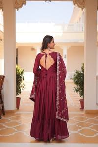 Hermoso Vestido largo de fiesta y Dupatta - Product Image 4