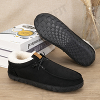 Chaussons d'intérieur pour hommes, chauds, antidérapants, doux, en daim synthétique, doublure en peluche, faciles à enfiler, grande taille, OEM disponible