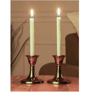 Bougeoir en métal rond en laiton AK en or fini ensemble de 2 bougeoirs tendance pour la décoration intérieure de la maison - Product Image 1