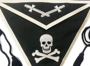Delantal Masónico de la Compañía de los Caballeros Templarios - Bordado de Hilo Plateado, Diseño Cuadrado Personalizado de Lujo Ecológico - Product Image 3