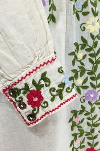 Vestido blanco bordado de manga corta hasta la rodilla para mujer, ropa mexicana - Product Image 5