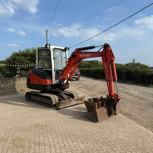 รถขุดขนาดเล็ก Kubota KX61-3 ปี 2011 พร้อมระบบ Quick Hitch แบบแมนนวล ถัง 3 ใบ ห้องโดยสารแบบเต็ม เครื่องยนต์และปั๊ม รางยาง - Product Image 1