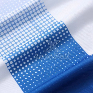 Uniforme de football personnalisé de haute qualité avec un polyester 100% durable, respirant et anti-transpiration, couleurs/logo/taille personnalisées - Product Image 5