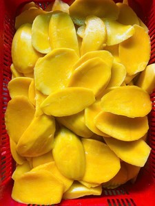 Industrial Bulk IQF Vacuum Pack Frozen Mango Portion Sun Ripened Flesh Water Preservation Confectionery Application Vietnam 100% - Product Image 4