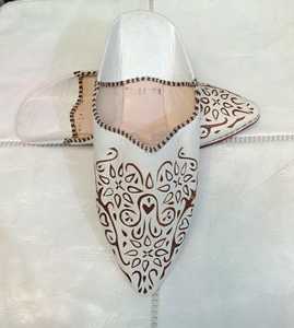 Wholesale Authentic White Moroccan Leather Babouche Slippers Stamped Oriental <b>Mules</b> Flat <b>Pointed</b> Slip On Shoes multiple colors - Product Image 1