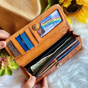 Beautiful Design Lady Floral Hand Tool Carving Genuine Leather Portable Clutches <b>Phone</b> Case Card Stylish Turquoise Flower Wallet - Product Image 5