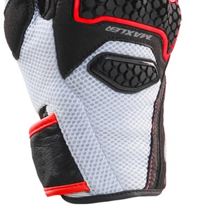 Gants de moto pour hommes Protection durable Équipement de moto élégant Gants de moto pour hommes Protection durable - Product Image 4