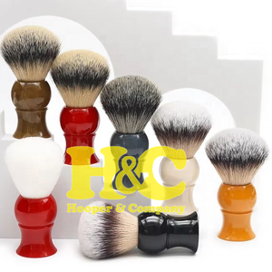 Brocha de Afeitar para Hombre Hooper and Company HAC-SB-001824, Pelo de Texugo Silvertip, Mango de Madera, Uso Sostenible en Barberías y Salones - Product Image 4