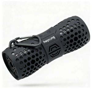 Altavoz Inalámbrico Portátil con Resistencia al Agua IP67, Sonido de Bajos Flotante para Exteriores, Color Negro, Iluminación LED RGB, Salida de 10W - Product Image 1