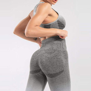 Ensemble de yoga au design personnalisé, prix de gros, ensemble de yoga à séchage rapide, meilleur matériel d'entraînement - Product Image 5