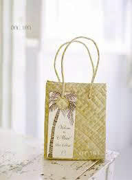 Sacs-cadeaux traditionnels en bambou faits à la main et écologiques - Product Image 3