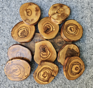 Posavasos Redondos de Madera de Bambú, Nogal y Haya, Clásicos, Rústicos, Ecológicos, con Grabado Personalizado - Product Image 3