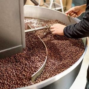 Café moulu torréfié biologique d'Arabica du Vietnam, qualité supérieure AA+, 100% naturel, certifié USDA, marque TNFOOD, emballage à fond plat, en vrac - Product Image 1