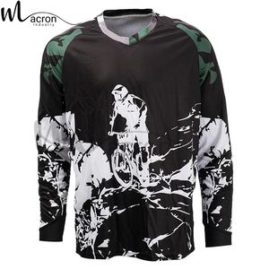 Maillot de course moto personnalisé avec logo, fabriqué au Pakistan par un bon fournisseur, en matière durable et flexible pour équipes de course, chemises pour hommes, modèle 2025 - Product Image 1