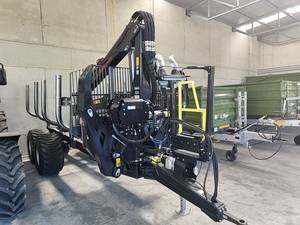 Remolque Forestal PALMS H10D con Grúa K5.85 |   Capacidad de Carga de 10 Toneladas |   Alcance de 8.5 m |   Torque de Elevación de 69 kNm |   Remolque Profesional para Transporte de Madera - Product Image 2