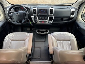 Remolque de Campamento Usado T-h-o-r M-o-t-o-r Coach Scope 18A 2023 en Venta - Product Image 4