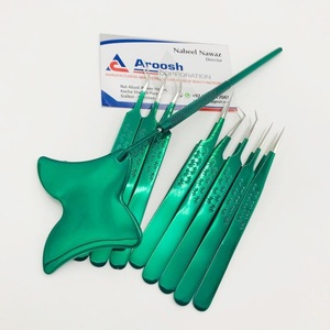 แหนบปลายแหลมเคลือบสีเขียวโปร่งใสที่หนีบขนตาทำจากเหล็กทนทานทนทาน - Product Image 1