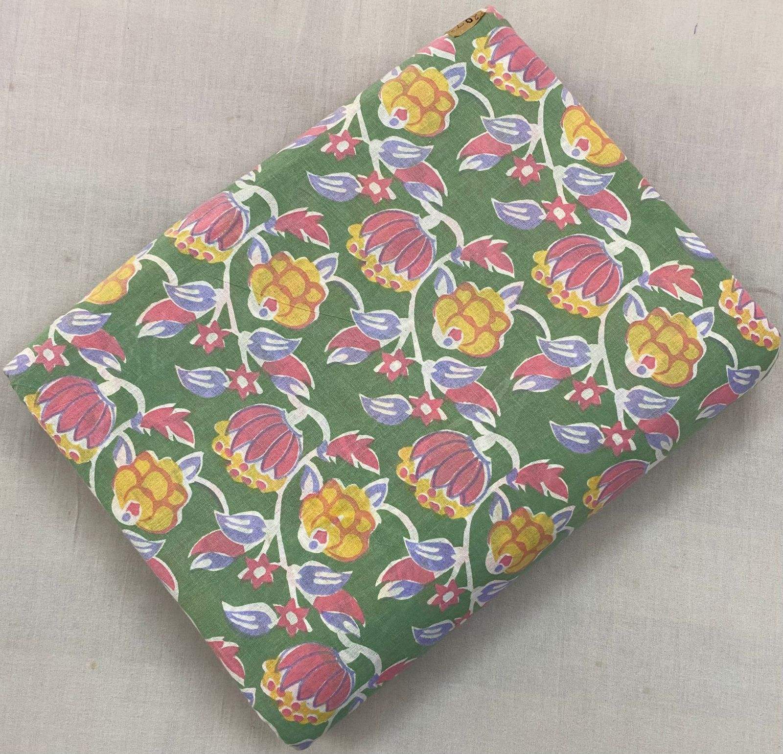 สีเขียว