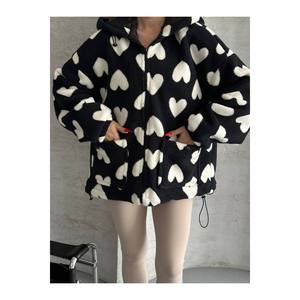 Cappotti da donna alla moda con motivo a cuore in pile con cappuccio - Product Image 2