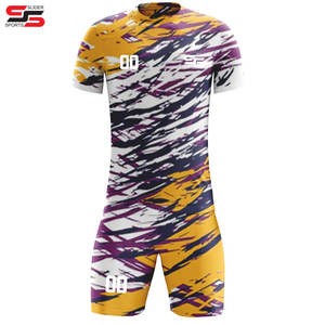 Ensemble d'uniformes de football personnalisés avec LOGO Ensemble de maillots de football de l'équipe Survêtement de sport Survêtements pour hommes Tenue d'entraînement Vêtements pour enfants - Product Image 1