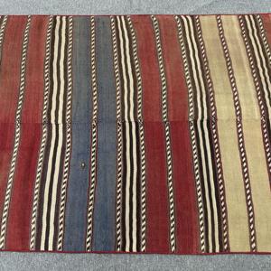 Tapis d'appoint turc Kilim 3,3x4,6 pi (101x140 cm), tapis vintage rouge à motifs floraux - Product Image 3
