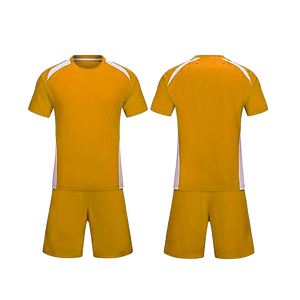 Ensemble de vêtements de football athlétique pour hommes adultes personnalisé, service OEM, maillot de football personnalisé avec nom de joueur, 100% coton/polyester, col en V - Product Image 3