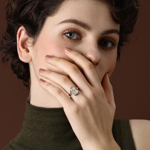 Anillo de compromiso con diamante cultivado en laboratorio, talla Old Mine, color Celeste - Product Image 2
