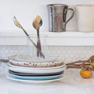 Ensemble de couverts en résine à poignée jaune à carreaux, idéal pour un usage quotidien, l'accueil des invités et des dîners élégants, vente en gros depuis l'Inde - Product Image 3