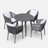 Ensemble table et chaises d'extérieur en aluminium au design nordique, résistant à l'eau et aux UV, chaises longues en rotin pour patios, villas, hôtels