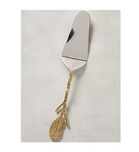 Luxury gold plated metal <b>cake</b> <b>server</b> and knife set with high durability and exquisite craftsmanship for glamorous celebrations - Product Image 1