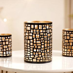 Venta al por mayor de diseño personalizado de doble tono linterna candelabros votivos de alta calidad de Metal hecho a mano de Navidad 3 tamaños decoraciones para el hogar - Product Image 5