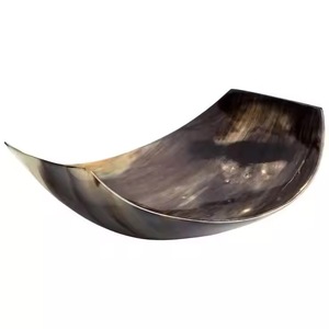 Cuenco de cuerno decorativo pulido con patrones únicos - Product Image 1