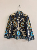 Veste en coton Suzani florale traditionnelle faite à la main pour femmes