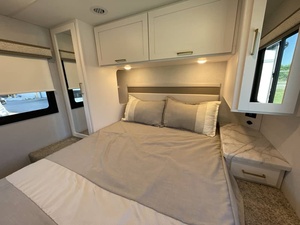 Listo para Enviar: RV Chateau 28Z TH0R 2025, 3 Años de Garantía, Plástico Industrial OEM/ODM para DIY - Product Image 5