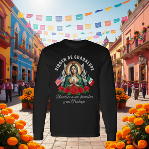 T-shirt a maniche lunghe con design della Vergine di Guadalupe, bandiere messicane e americane e rose - Product Image 3