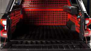 SUV Ultra-Lujo 2024, Motor de Gasolina, 4.1-6L, 7 Asientos, Transmisión Automática, En Buen Estado, Listo Para Conducir - Product Image 3