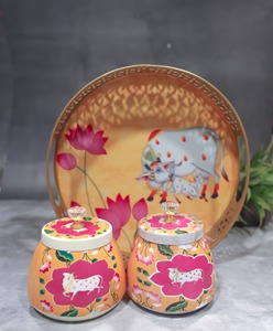 Juego de tarros y bandejas de metal decorativo con diseño Pichwai para artesanía india, regalo de devolución de boda y decoración del hogar - Product Image 6