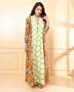 Robe longue de printemps longueur au sol pour femmes col en V manches trois quarts robes faites à la main - Product Image 2